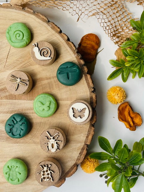 Garden Life Oak Stamps